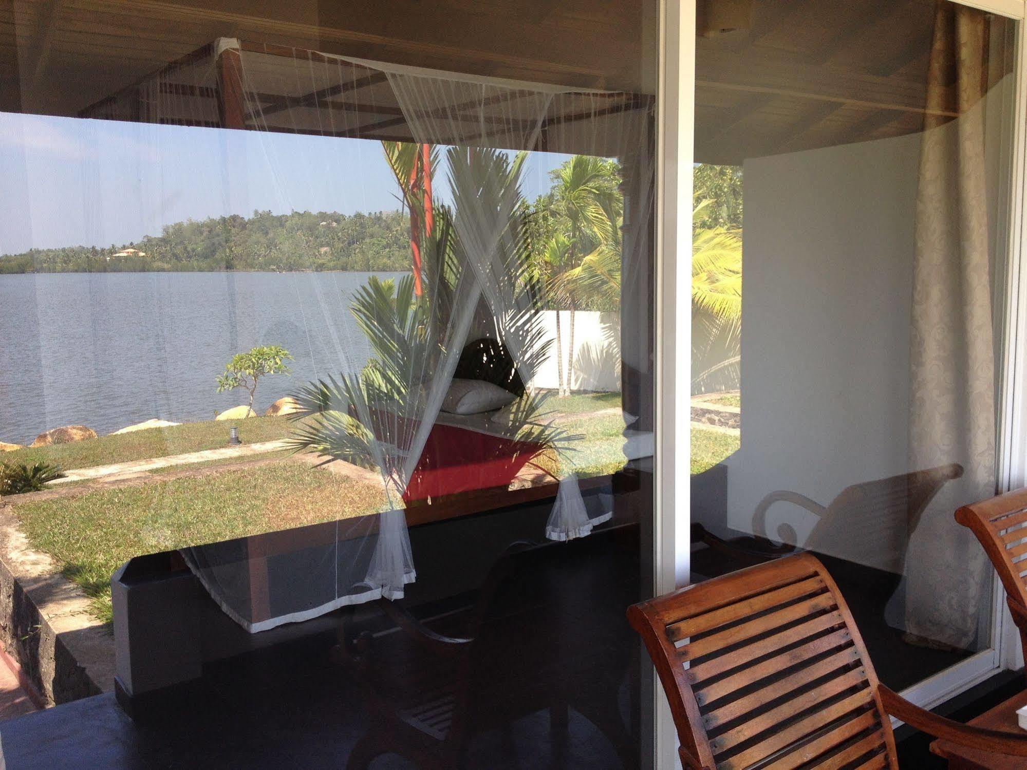 Kalla Bongo Lake Resort Hikkaduwa Exterior photo