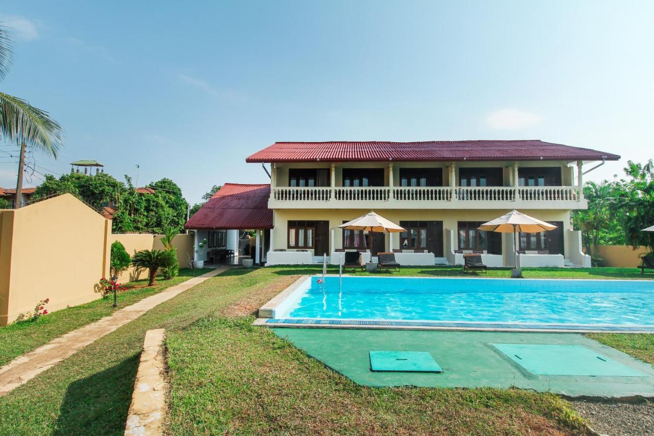 Kalla Bongo Lake Resort Hikkaduwa Exterior photo